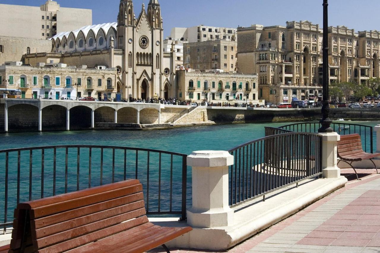 דירות סליאמה Chic 2Br Penthouse Steps From The Promenade מראה חיצוני תמונה